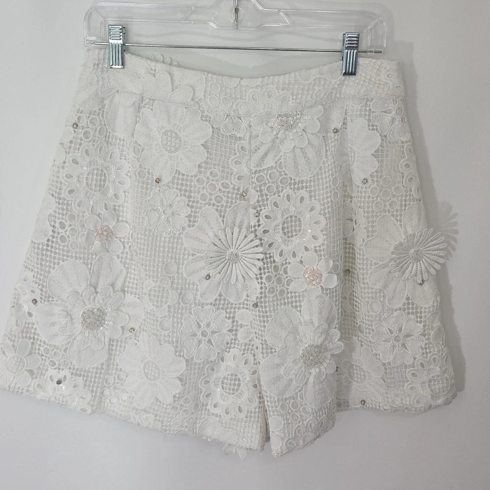 La Fuori 2 Piece Short Set White Beaded Sequin Size Large NWT - Picture 7 of 11